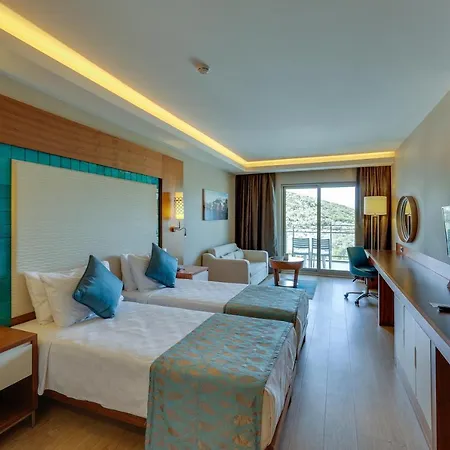 Ramada & By Wyndham Kusadası