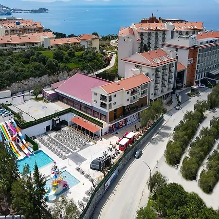 Ramada & By Wyndham Kusadası