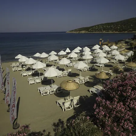 Ramada & By Wyndham 4* Kusadası