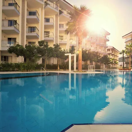 Hotel Ramada Hotel & Suites By Wyndham Kusadasi 4*