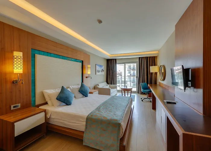 Ramada & By Wyndham