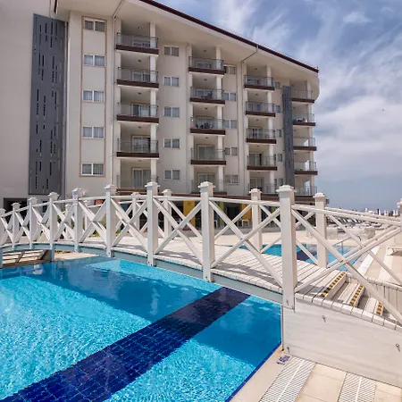 Ramada Hotel & Suites By Wyndham Kusadasi 4*