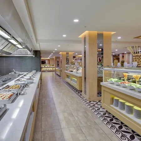 Ramada Hotel & Suites By Wyndham Kusadasi