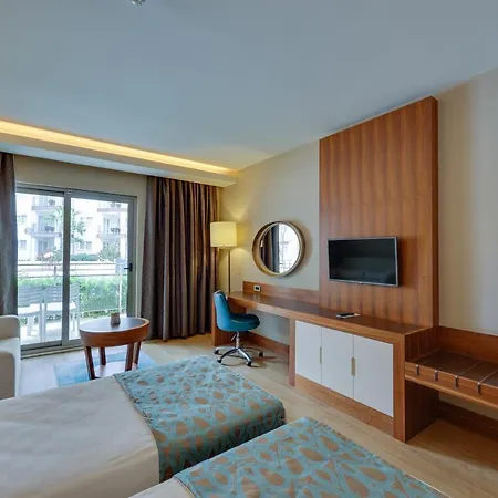 Ramada Hotel & Suites By Wyndham Kusadasi Hotel