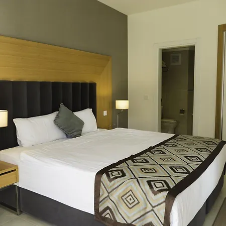 Ramada Hotel & Suites By Wyndham Kusadasi Hotel 4*