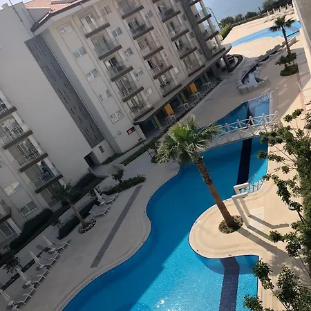 Ramada Hotel & Suites By Wyndham Kusadasi 4* Kusadası