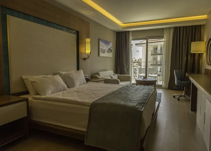 ホテル Ramada & By Wyndham 4*