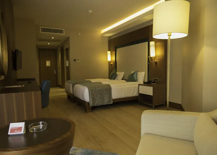 Ramada & By Wyndham ホテル クシャダス