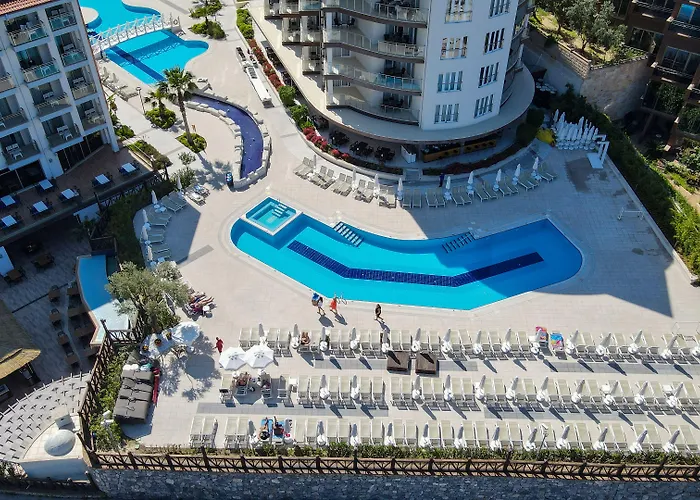 ホテル Ramada & By Wyndham 4*