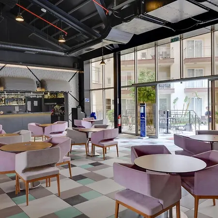 Ramada & By Wyndham ホテル クシャダス