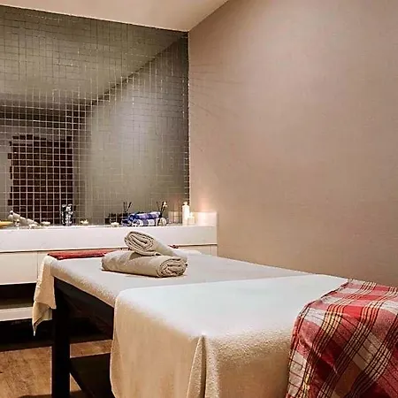 Ramada & By Wyndham فندق كوشاداسيه