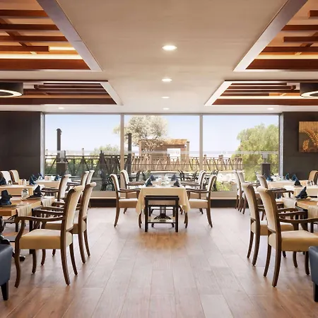 Ramada & By Wyndham كوشاداسيه