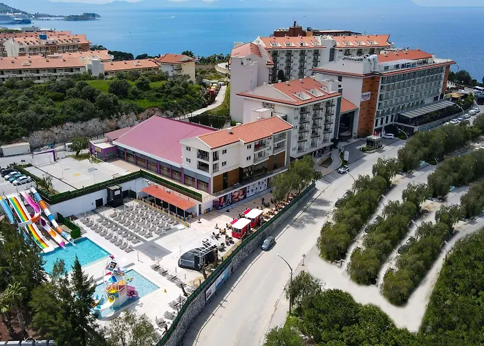 Ramada & By Wyndham 4* Kuşadası